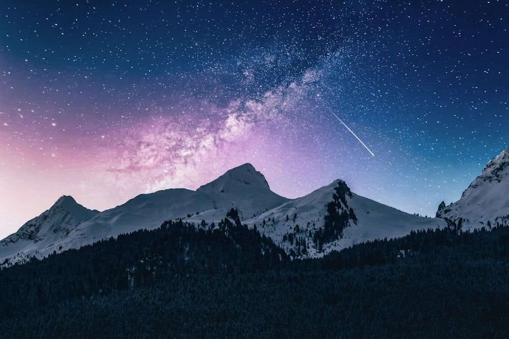 Cosmic consciousness expansion — fear contracts and love expands as life-force flows through an open channel.
